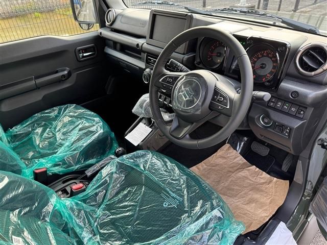 SUZUKI JIMNY NOMADE 2025 Image 31