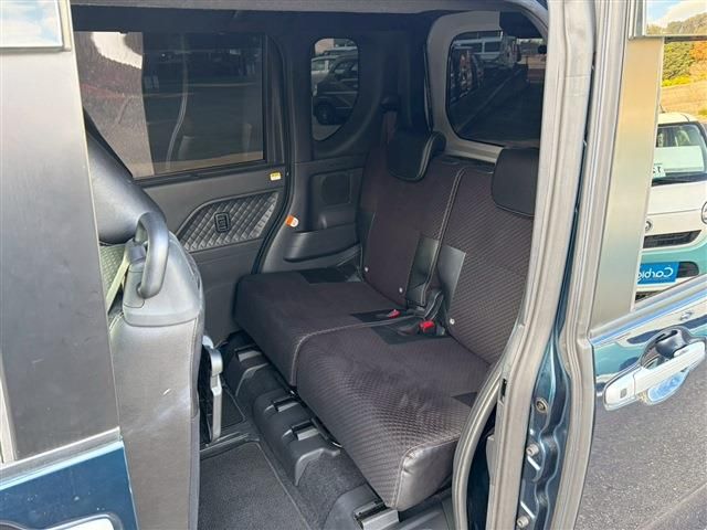 DAIHATSU TANTO CUSTOM 2021 Image 31