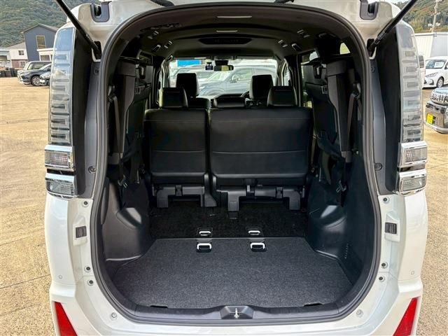 TOYOTA VOXY 2021 Image 31