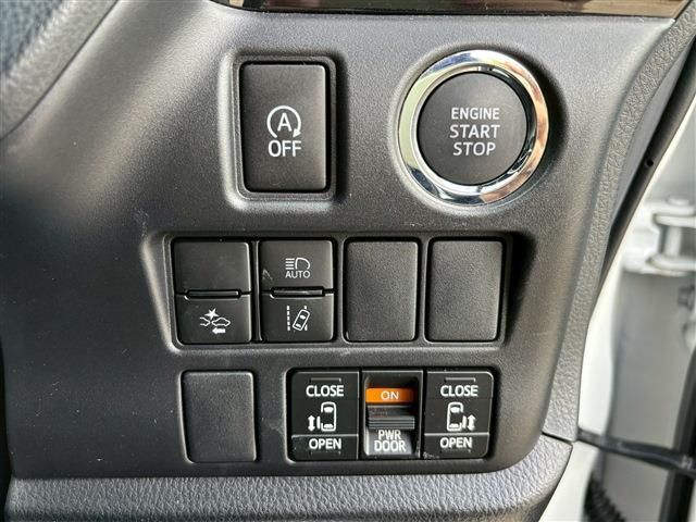 TOYOTA VOXY 2021 Image 31