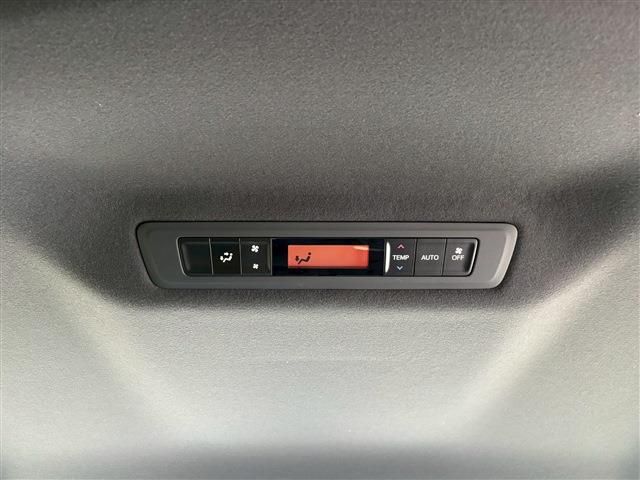 TOYOTA VOXY 2021 Image 31