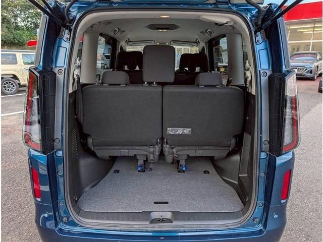 NISSAN SERENA  WG 2023 Image 31