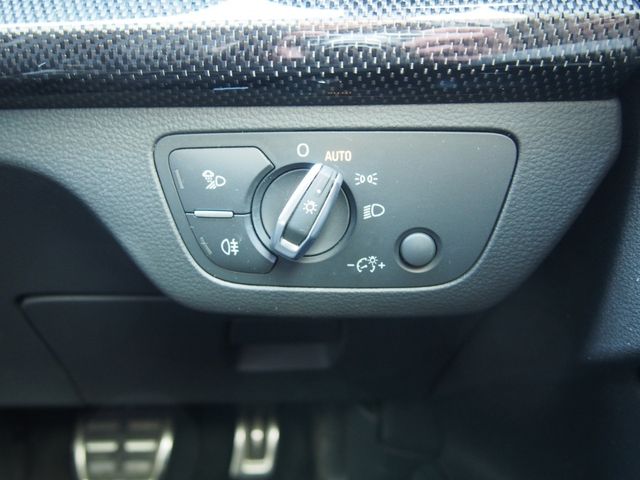 AUDI SQ5 2018 Image 31