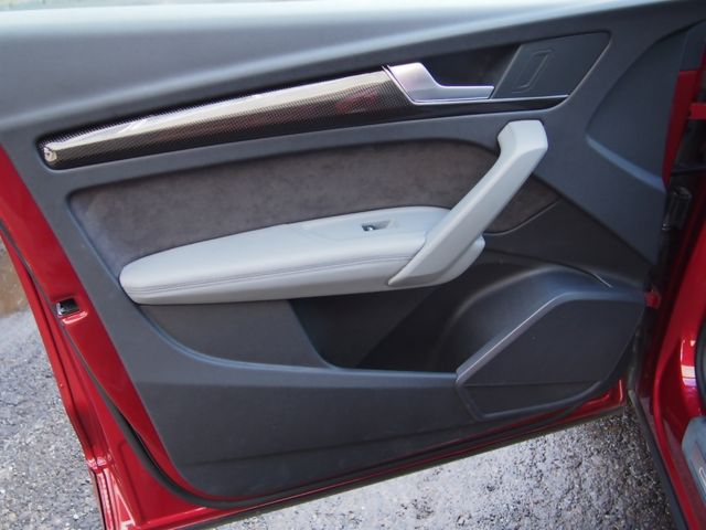 AUDI SQ5 2018 Image 31