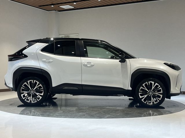 TOYOTA YARIS CROSS HYBRID 2025 Image 31