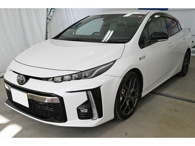 TOYOTA PRIUS PHV 2019 Image 31