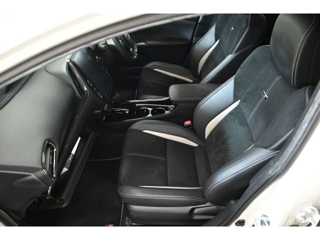 TOYOTA PRIUS PHV 2019 Image 31