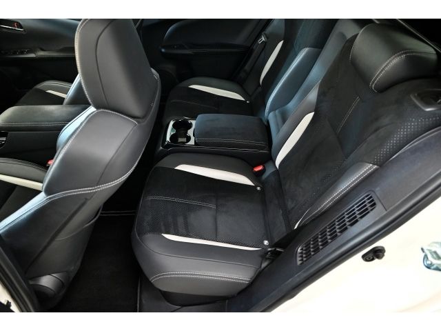 TOYOTA PRIUS PHV 2019 Image 31