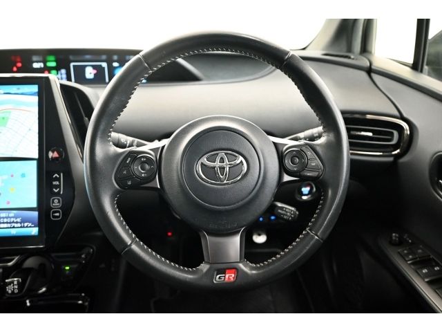 TOYOTA PRIUS PHV 2019 Image 31
