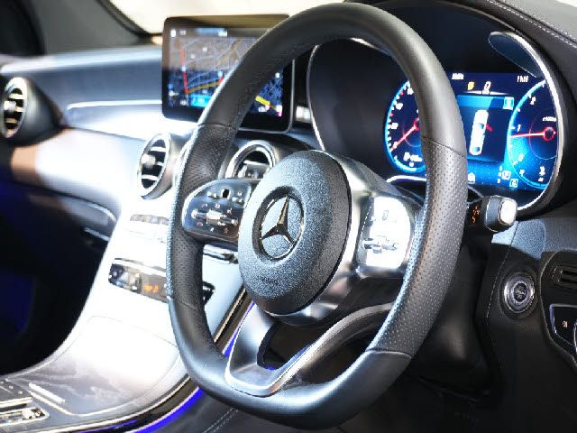 MERCEDES BENZ GLC CL 2019 Image 31