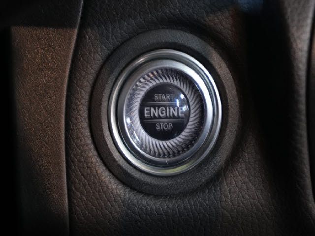 MERCEDES BENZ GLC CL 2019 Image 31