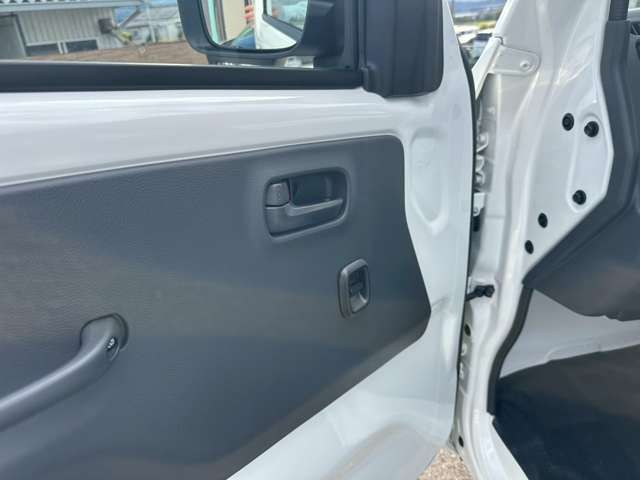 NISSAN NT100 CLIPPER 2025 Image 31