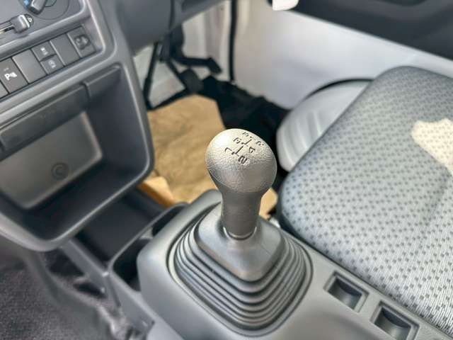 NISSAN NT100 CLIPPER 2025 Image 31