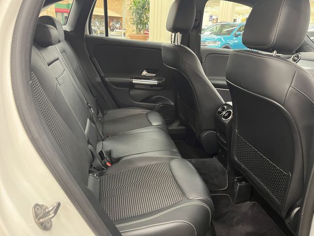 MERCEDES BENZ GLA CL 2021 Image 31