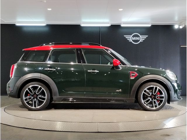 BMW MINI CROSSOVER 2018 Image 31