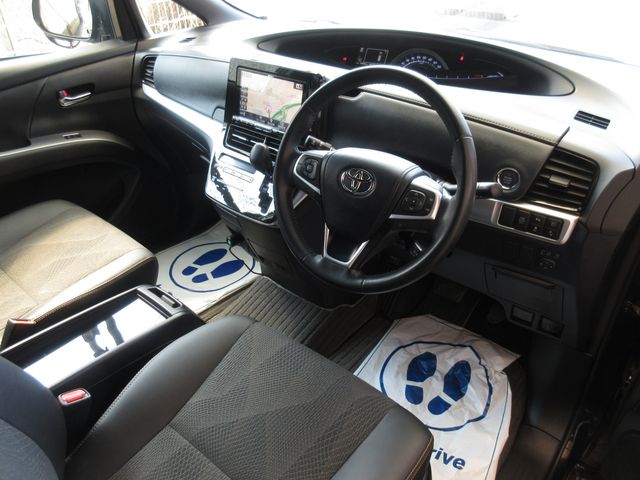 TOYOTA ESTIMA 2017 Image 31