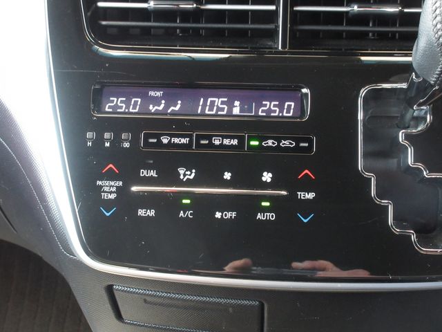 TOYOTA ESTIMA 2017 Image 31