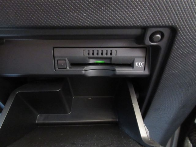 TOYOTA ESTIMA 2017 Image 31