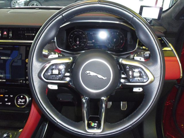 JAGUAR F-PACE 2021 Image 31