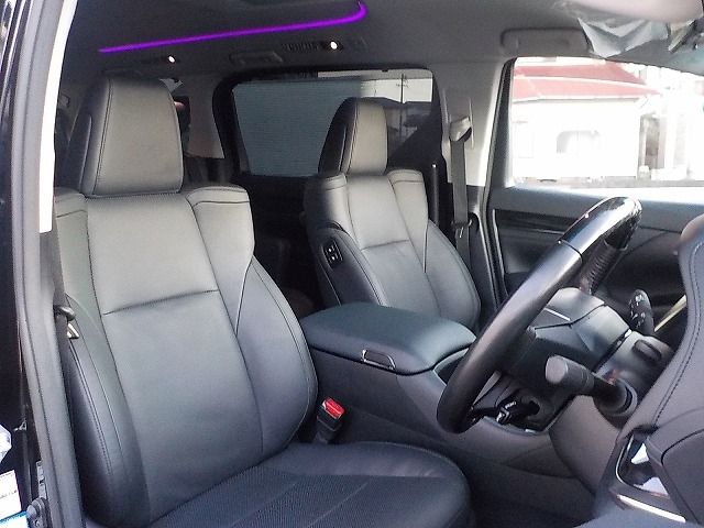 TOYOTA VELLFIRE 2018 Image 31