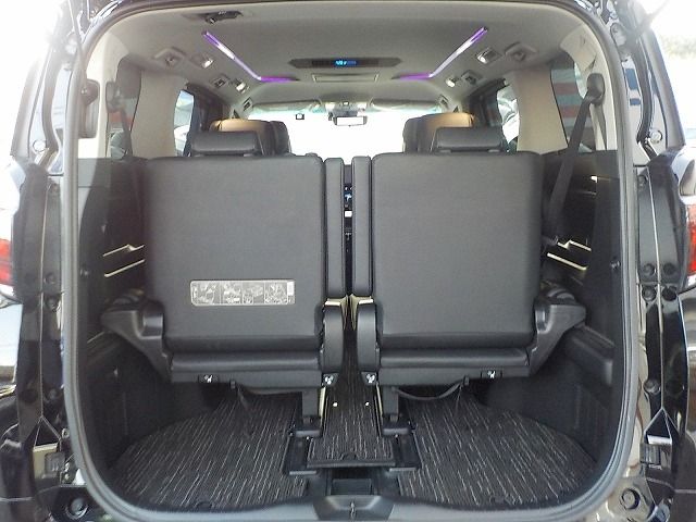 TOYOTA VELLFIRE 2018 Image 31