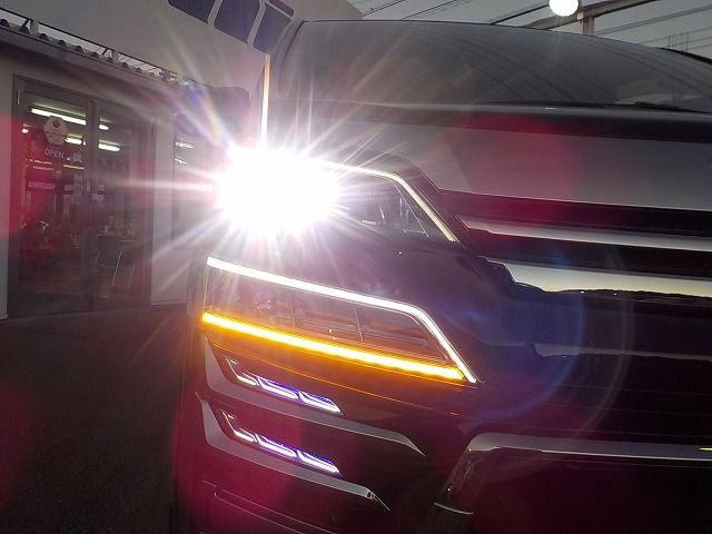 TOYOTA VELLFIRE 2018 Image 31