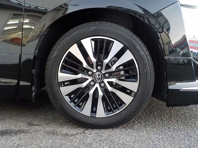 TOYOTA VELLFIRE 2018 Image 31