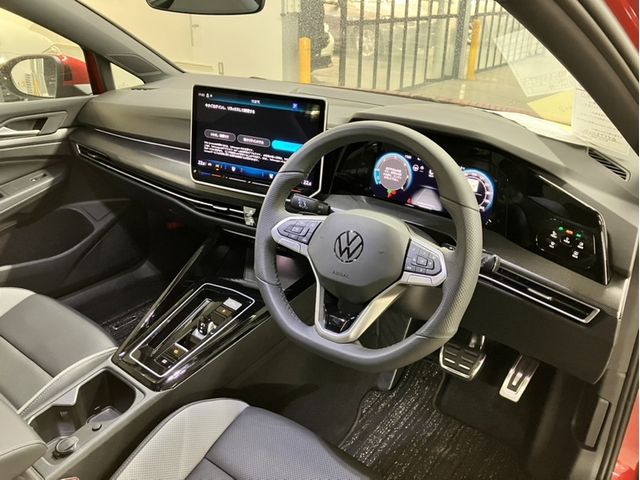 VOLKSWAGEN GOLF 2025 Image 31