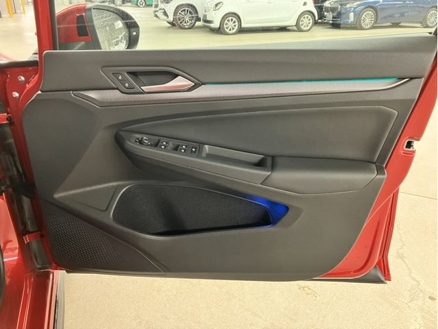 VOLKSWAGEN GOLF 2025 Image 31