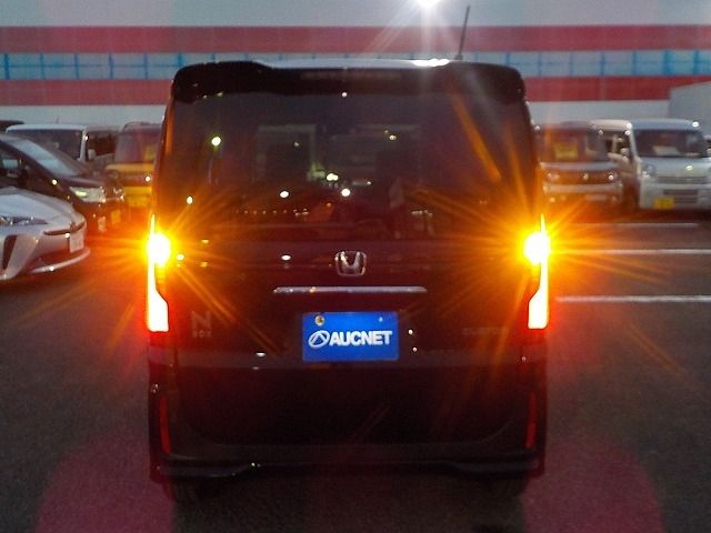 HONDA N BOX CUSTOM 2023 Image 31