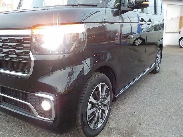 HONDA N BOX CUSTOM 2023 Image 31