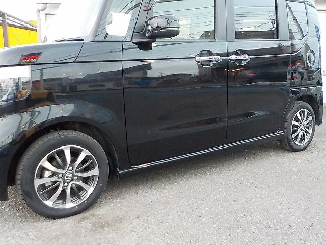 HONDA N BOX CUSTOM 2023 Image 31