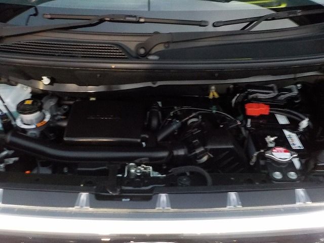 HONDA N BOX CUSTOM 2023 Image 31