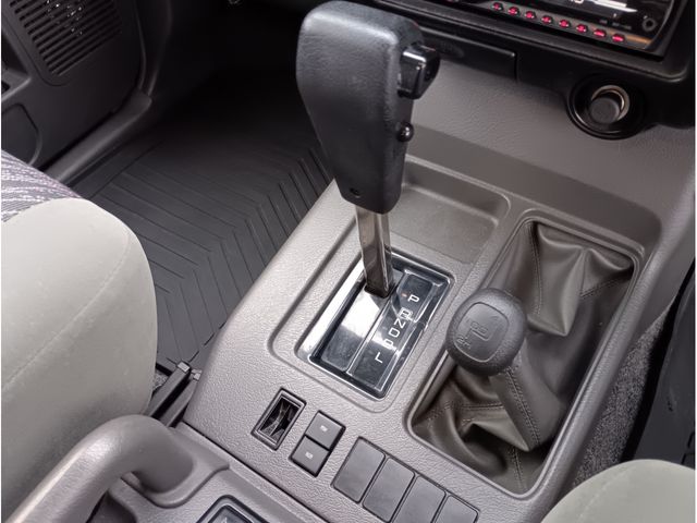 ISUZU BIGHORN WAGON 1996 Image 31