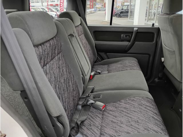 ISUZU BIGHORN WAGON 1996 Image 31