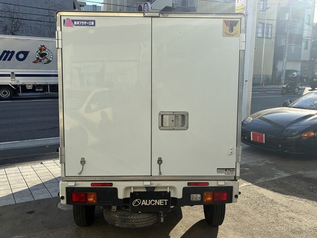 DAIHATSU HIJET TRUCK 4WD 2022 Image 31