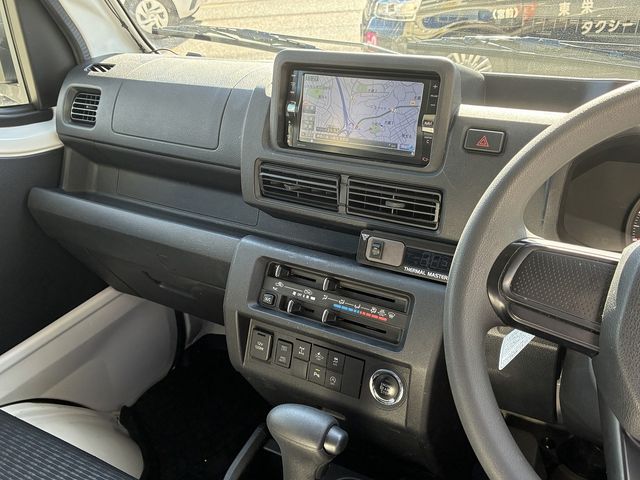 DAIHATSU HIJET TRUCK 4WD 2022 Image 31