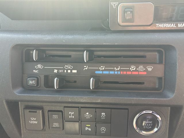 DAIHATSU HIJET TRUCK 4WD 2022 Image 31