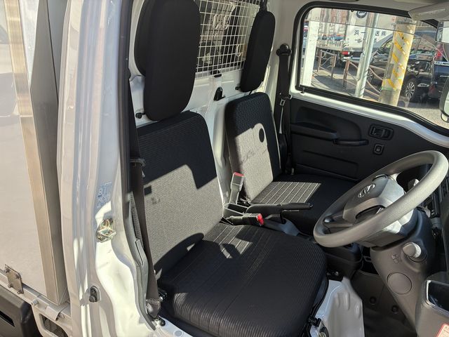 DAIHATSU HIJET TRUCK 4WD 2022 Image 31