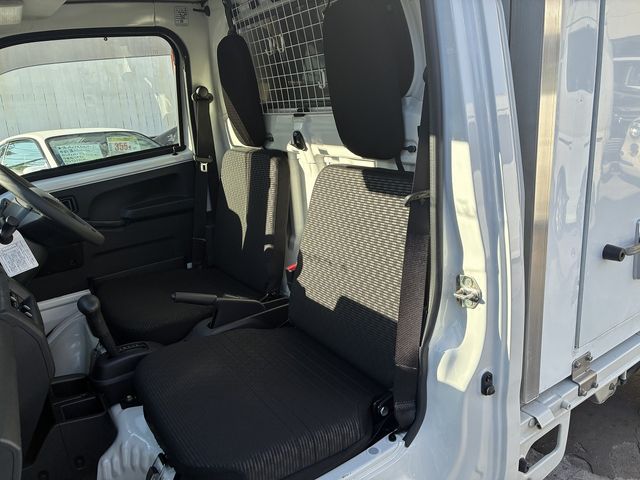 DAIHATSU HIJET TRUCK 4WD 2022 Image 31