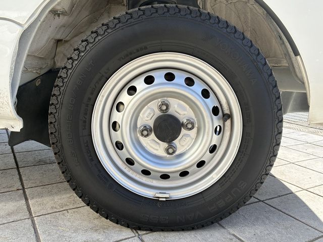 DAIHATSU HIJET TRUCK 4WD 2022 Image 31