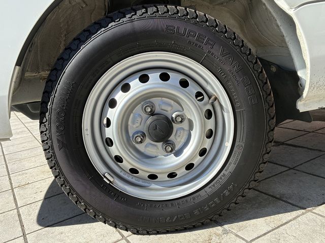 DAIHATSU HIJET TRUCK 4WD 2022 Image 31