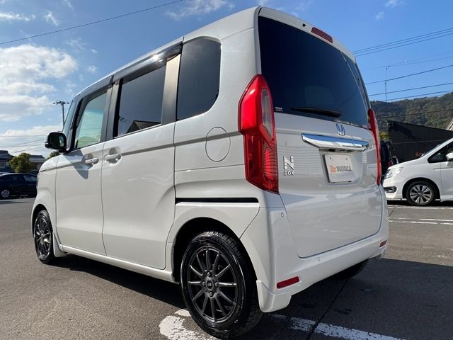 HONDA N BOX 2021 Image 31