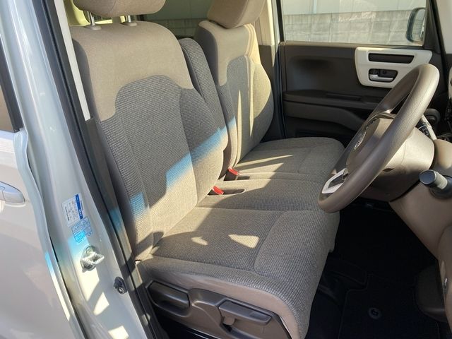 HONDA N BOX 2021 Image 31