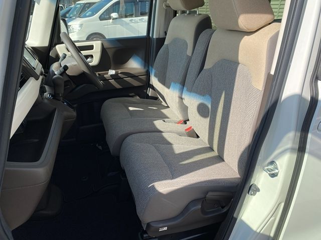 HONDA N BOX 2021 Image 31