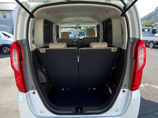 HONDA N BOX 2021 Image 31