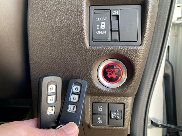 HONDA N BOX 2021 Image 31