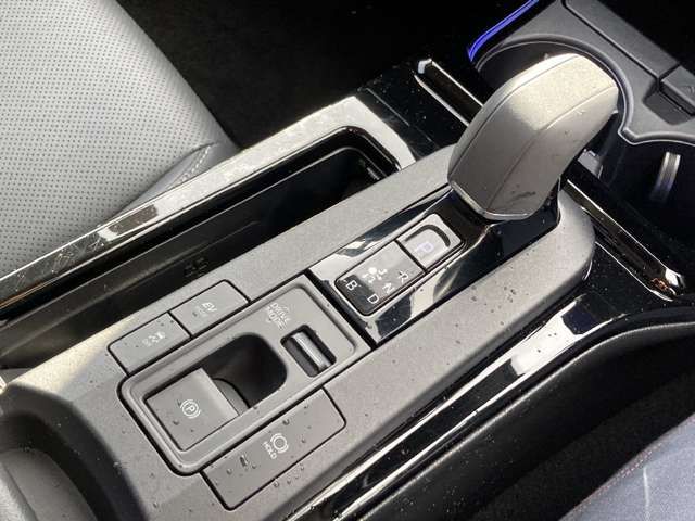 TOYOTA PRIUS 4WD 2023 Image 31