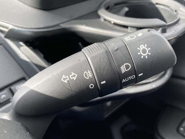 TOYOTA PRIUS 4WD 2023 Image 31