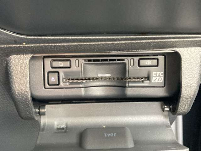 TOYOTA PRIUS 4WD 2023 Image 31